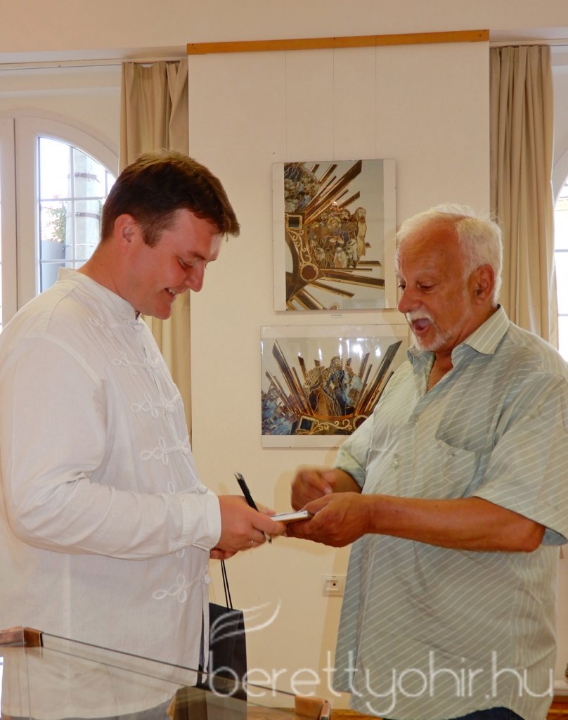 Ünnepi kiállításmegnyitó és kenyérszentelés 48